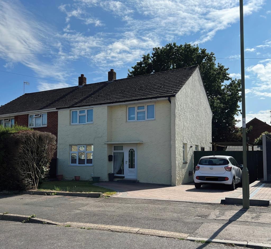 Lot: 10 - FREEHOLD RESIDENTIAL INVESTMENT - 